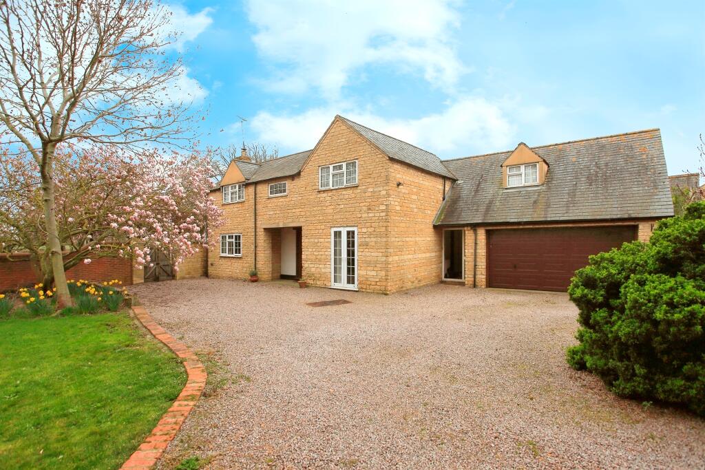 Main image of property: Peterborough Road, Langtoft, Peterborough