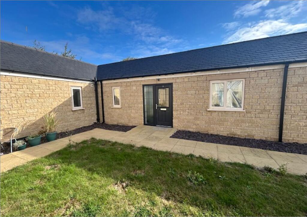 Main image of property: Peterborough Road, Market Deeping, Peterborough