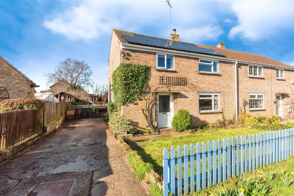 3 bedroom semidetached house for sale in Stamford Lane, Warmington