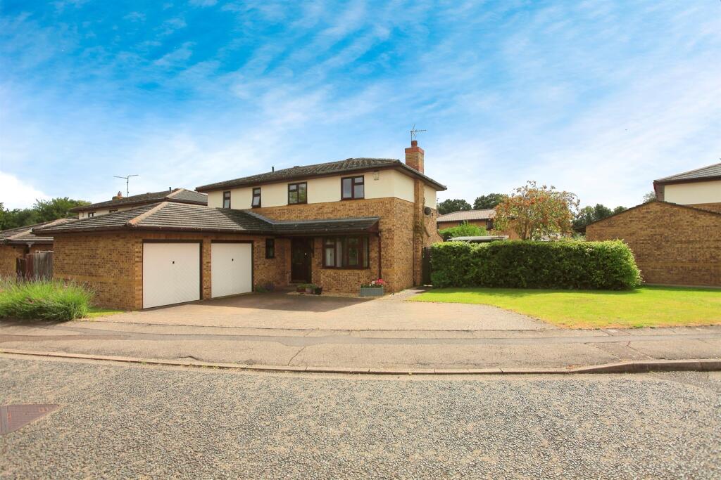 4 bedroom detached house for sale in Five Arches, Orton Wistow
