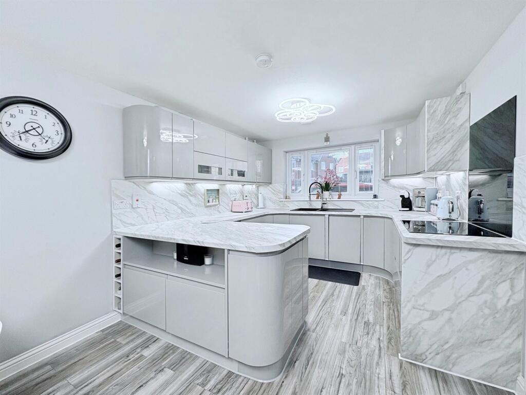 Main image of property: Oakthorpe, Hampton Centre, Peterborough