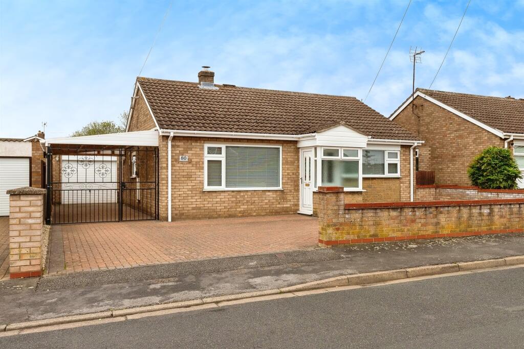 3 bedroom detached bungalow for sale in Churchfield Way, Whittlesey