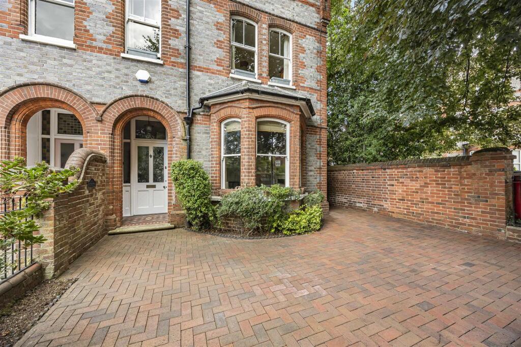 Main image of property: Alexandra Road, Reading