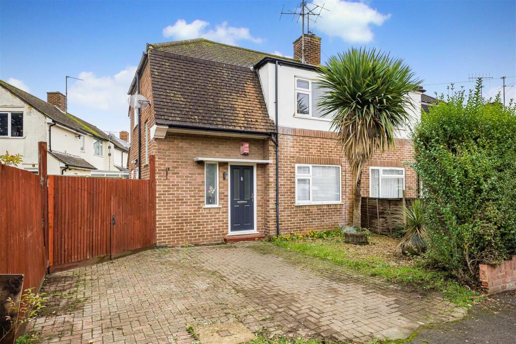 Main image of property: Greenfields Road, Reading, RG2