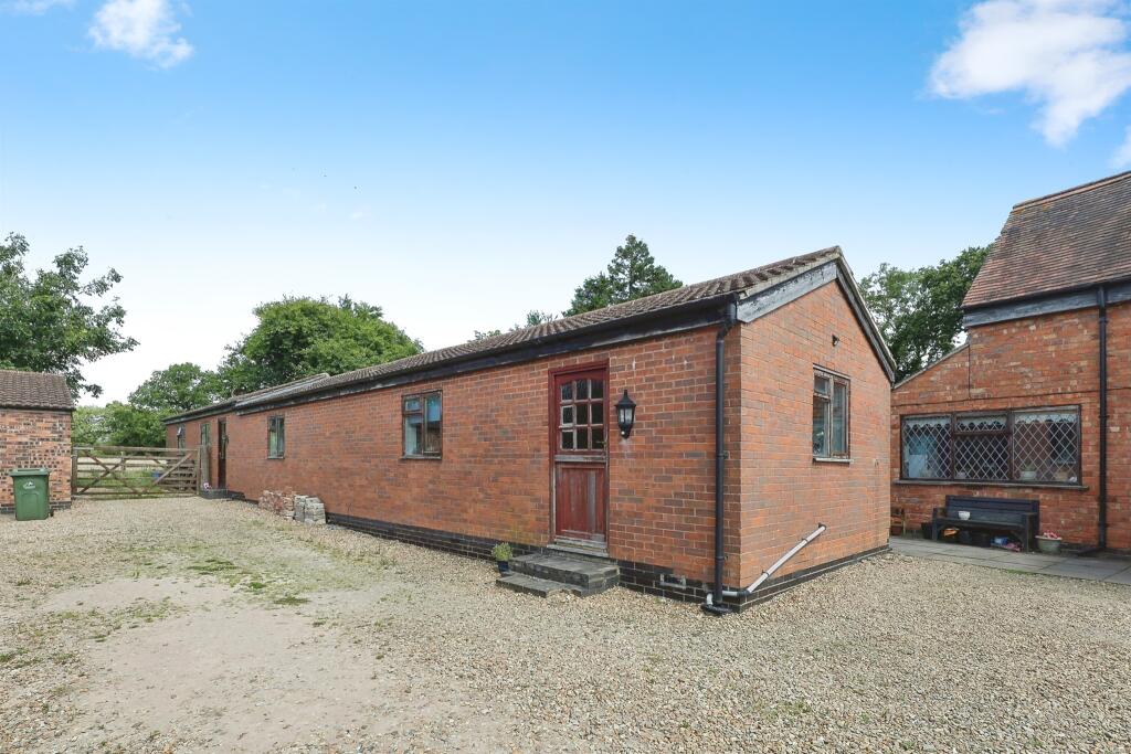 Additional property image - Ted Pitts Lane, Allesley, Coventry