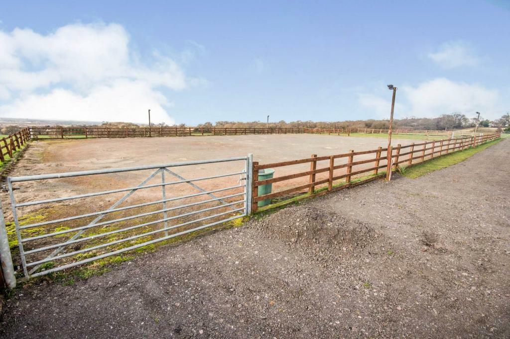 Additional property image - Green End Road, Fillongley, Coventry