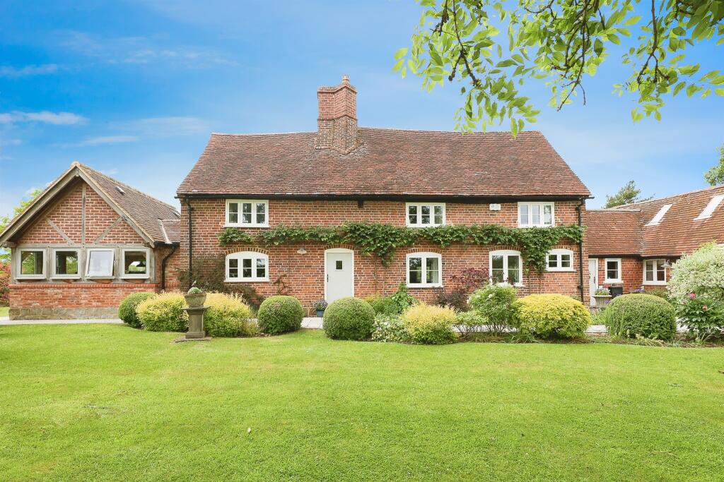 Main image of property: Benton Green Lane, Berkswell, Coventry