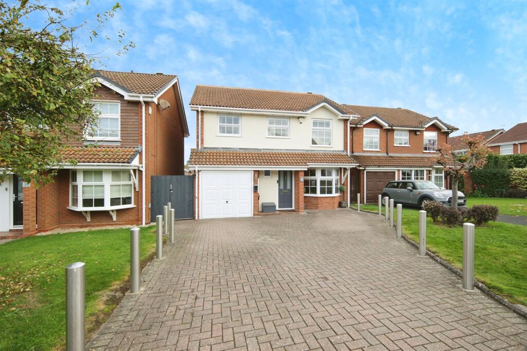 Main image of property: Stoneton Crescent, Balsall Common, Coventry