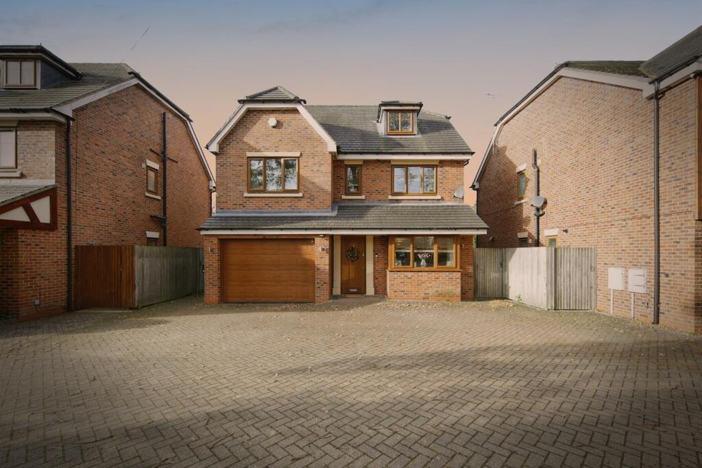 Main image of property: Kenilworth Road, Balsall Common, Coventry