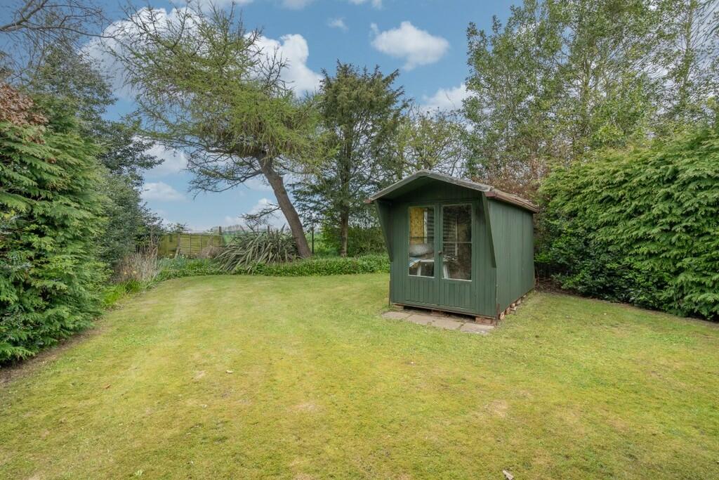 3 bedroom detached house for sale in Martham, NR29