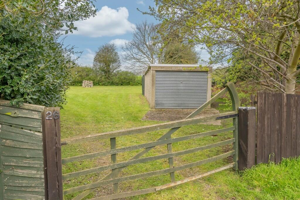 3 bedroom detached house for sale in Martham, NR29