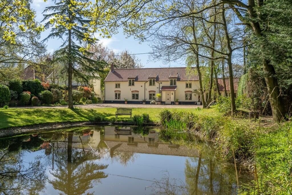 Main image of property: Colton, Norwich