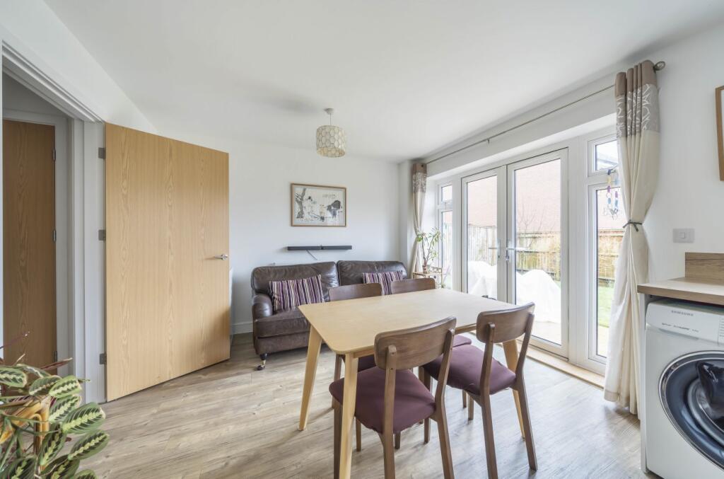 4 bedroom detached house for sale in Corallian Drive, Faringdon