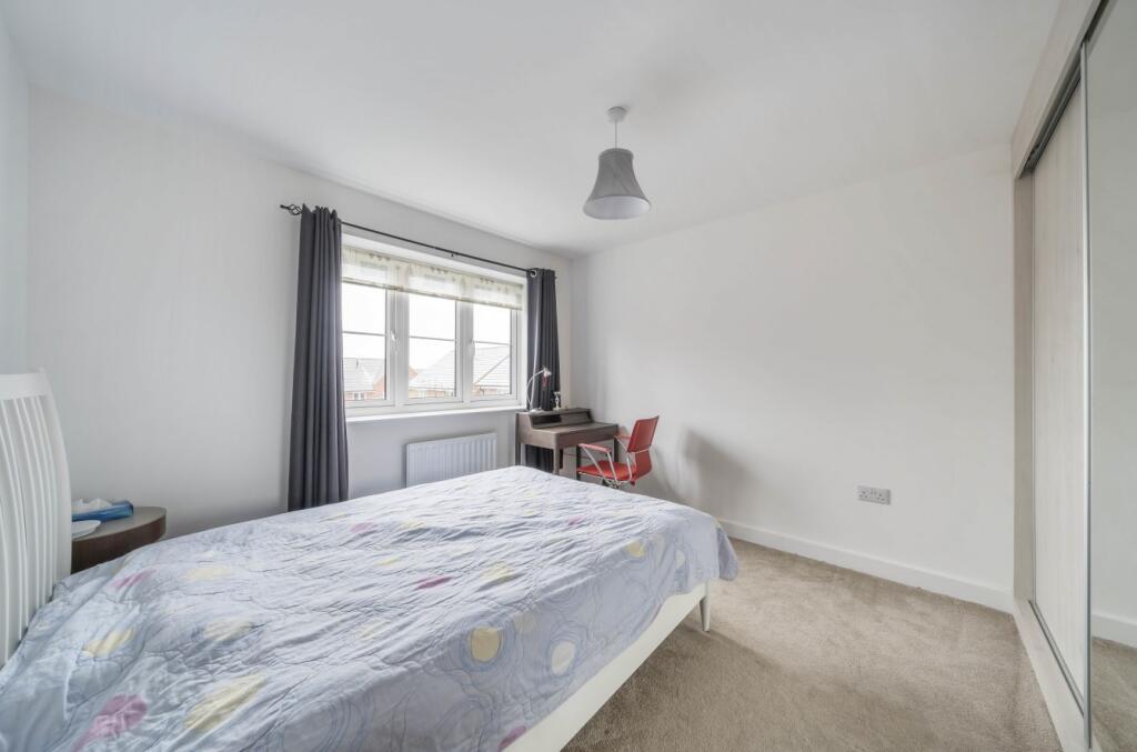 4 bedroom detached house for sale in Corallian Drive, Faringdon