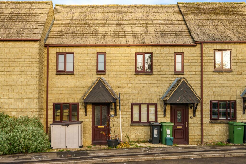 2 bedroom terraced house for sale in Coxwell Road, Faringdon