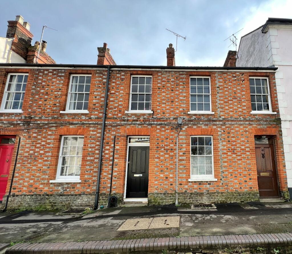 3 bedroom terraced house for sale in Gloucester Street, Faringdon