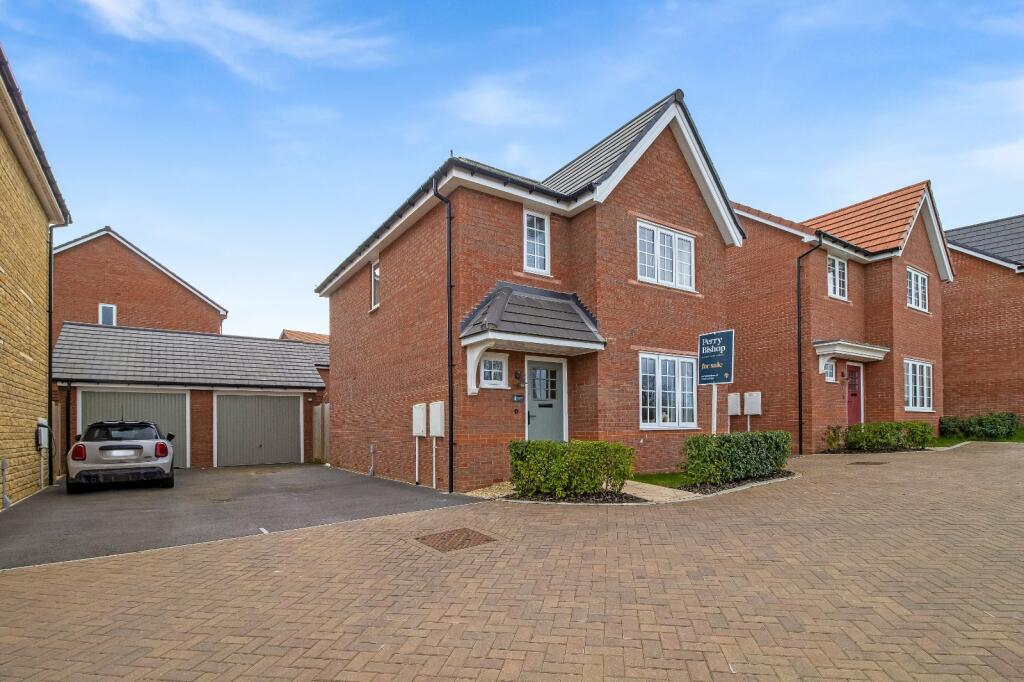 3 bedroom detached house for sale in Proctor Way, Faringdon
