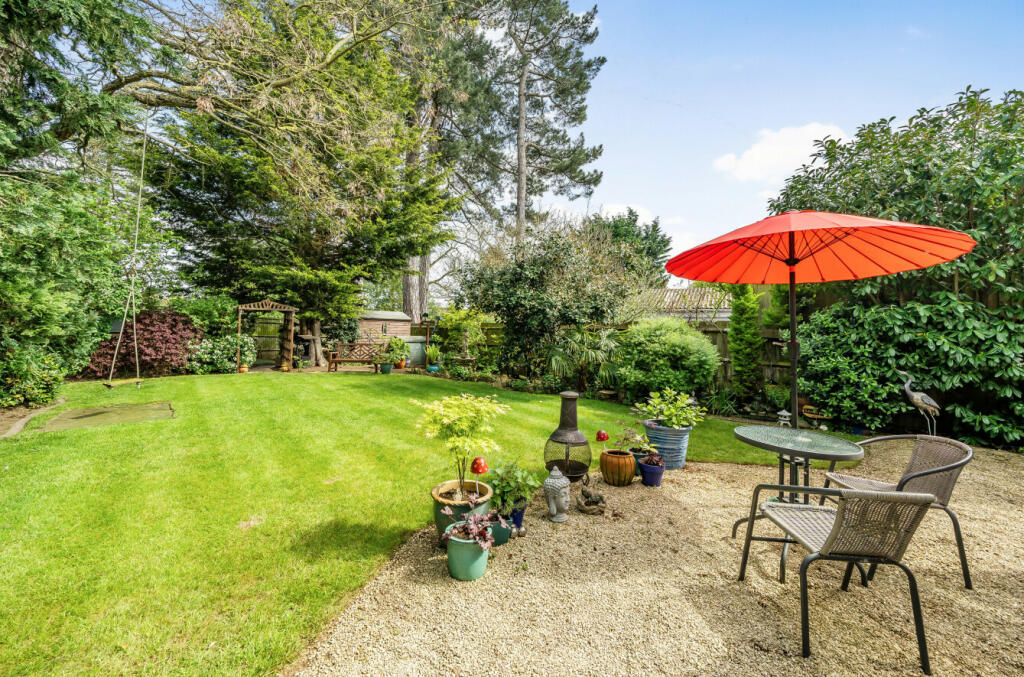 4 bedroom bungalow for sale in Draycott Road, Southmoor, Abingdon