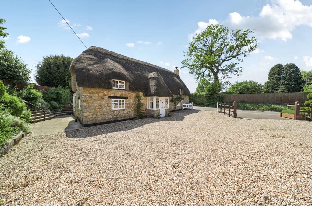 Main image of property: Faringdon Road, Shrivenham, Oxfordshire, SN6