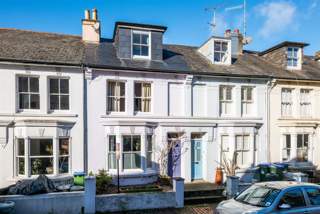 4 bedroom town house for sale in Talbot Terrace, Lewes, BN7
