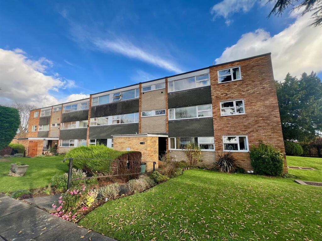 Main image of property: Avenue Road, Malvern