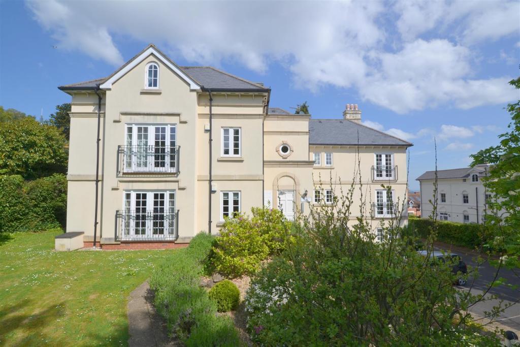 Main image of property: Como Road, Malvern