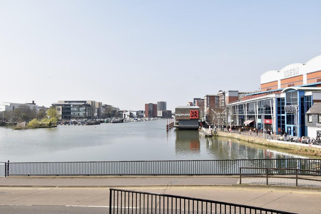 2 bedroom apartment for sale in Brayford Wharf East, Lincoln, LN5