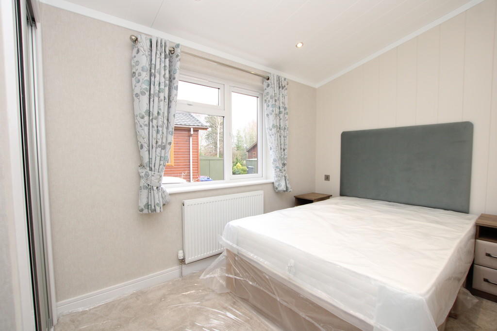 2 bedroom park home for sale in Burton Waters Lodges, Woodcock Lane