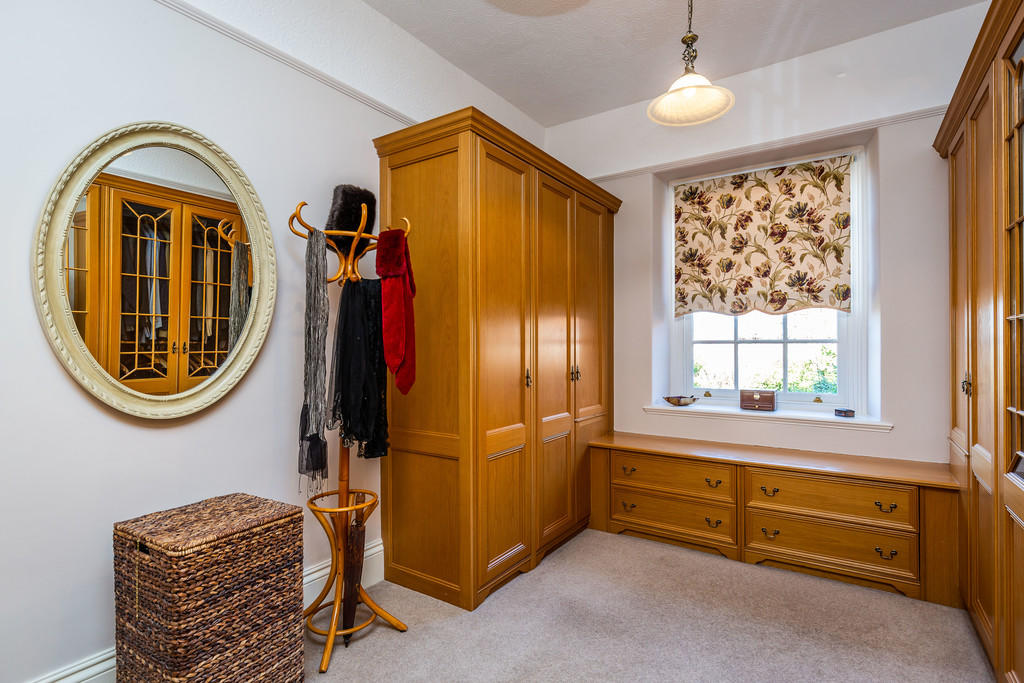 7 bedroom detached house for sale in Waddington House, Maltkiln Lane