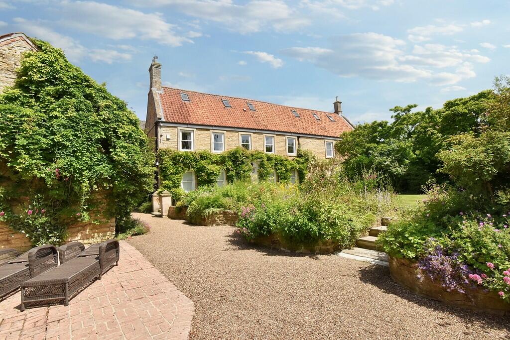 7 bedroom detached house for sale in Waddington House, Maltkiln Lane