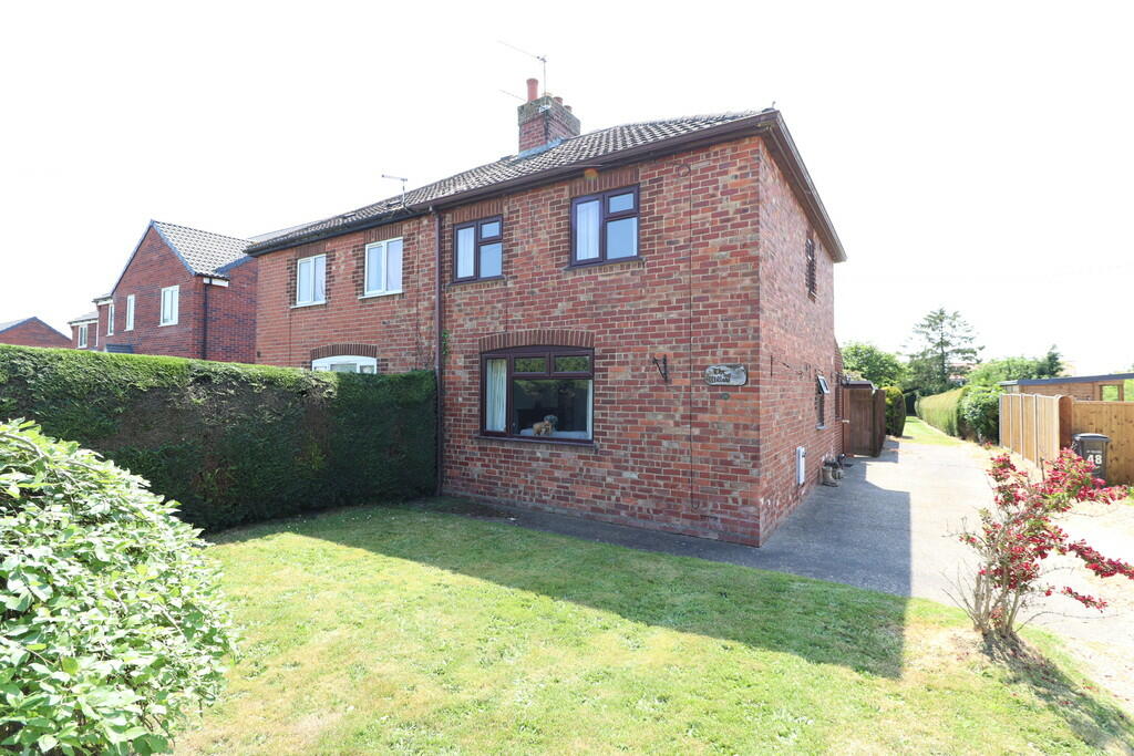 3 bedroom semidetached house for sale in Horncastle Road, Wragby, LN8