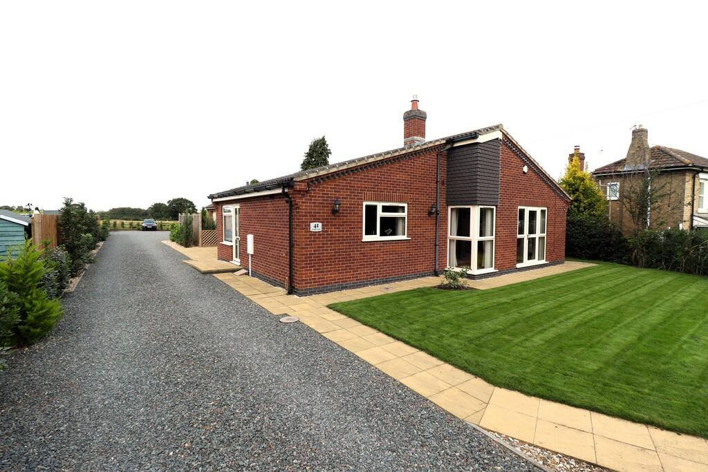 3 bedroom detached bungalow for sale in Wragby Road, Bardney, LN3