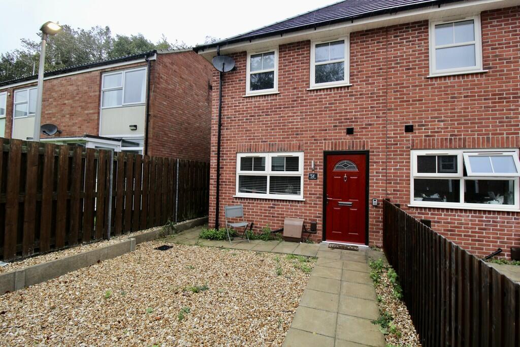 2 bedroom semidetached house for sale in St. Annes Close, Lincoln, LN2