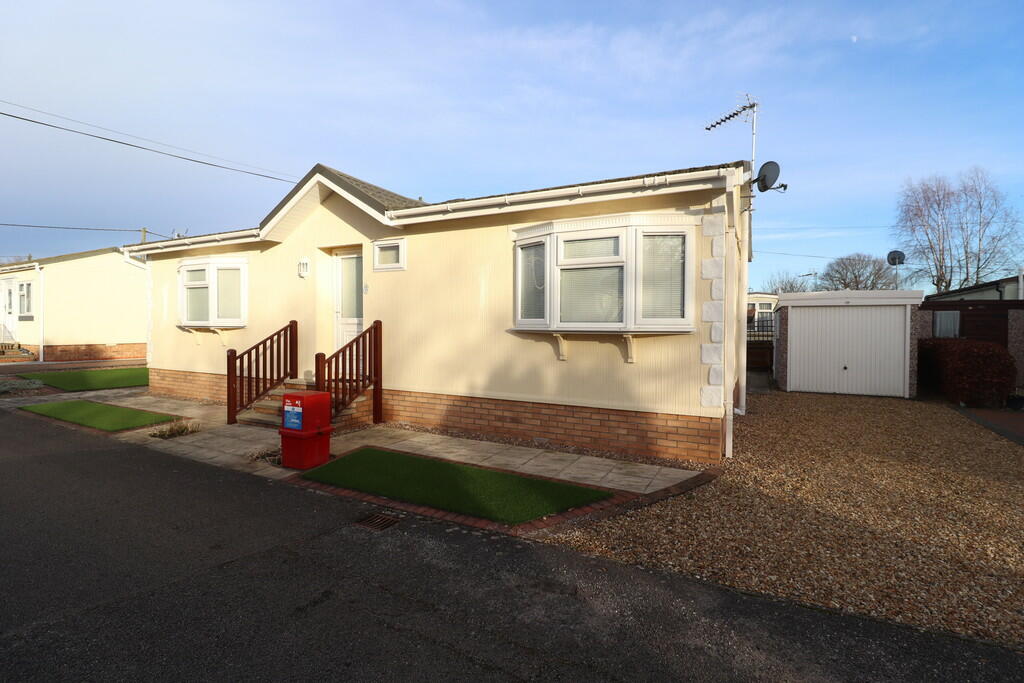 2 bedroom park home for sale in Avondale, Beckhead Park, North Hykeham, LN6