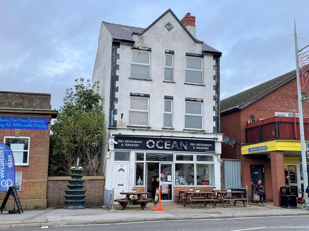 4 bedroom detached house for sale in High Street, Mablethorpe, LN12