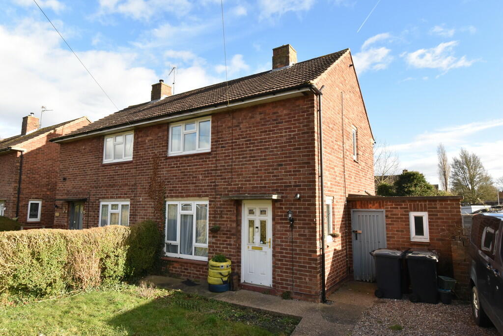 2 bedroom semidetached house for sale in Woodhall Drive, Lincoln, LN2