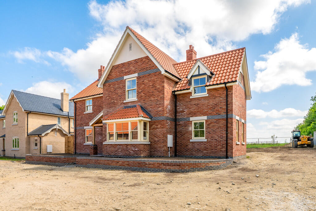 Main image of property: Cedar House, Park View, Hackthorn