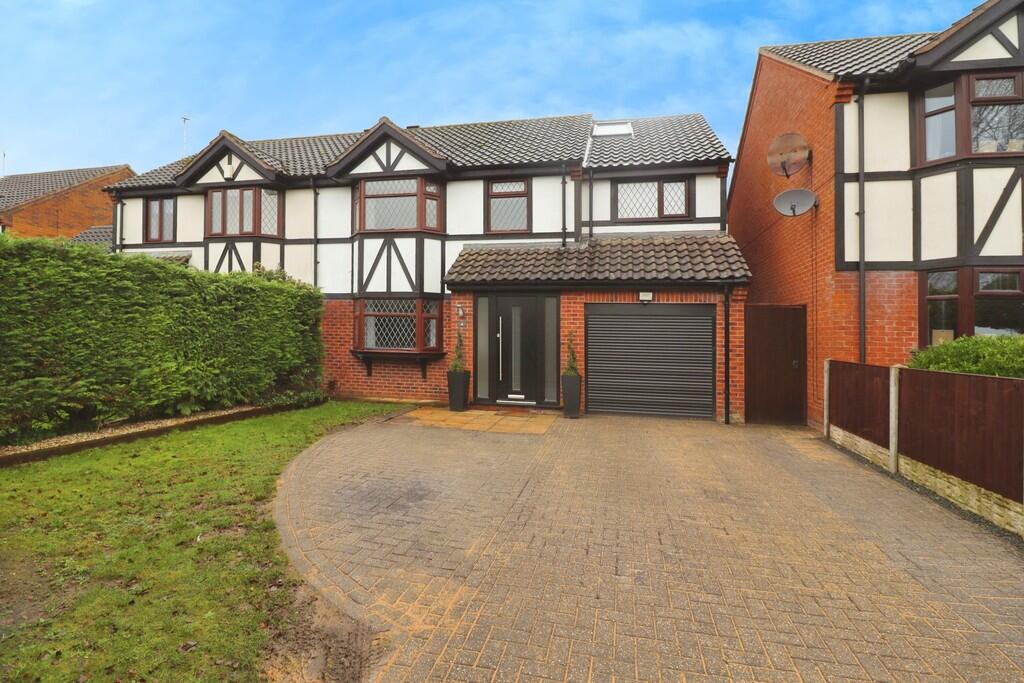 Main image of property: Troutbeck Close, Lincoln