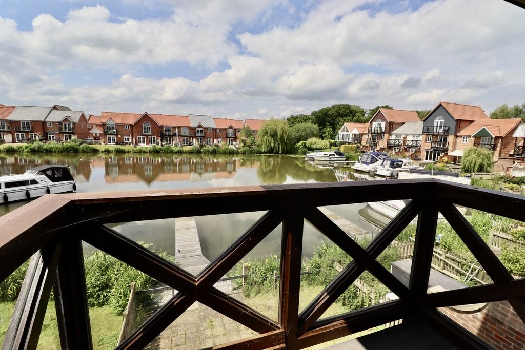 4 bedroom town house for sale in The Moorings, Burton Waters, Lincoln, LN1