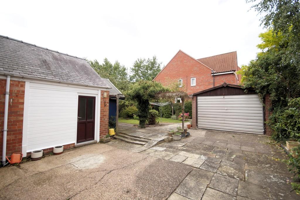 4 bedroom detached house for sale in Nettleham Road, Lincoln, LN2