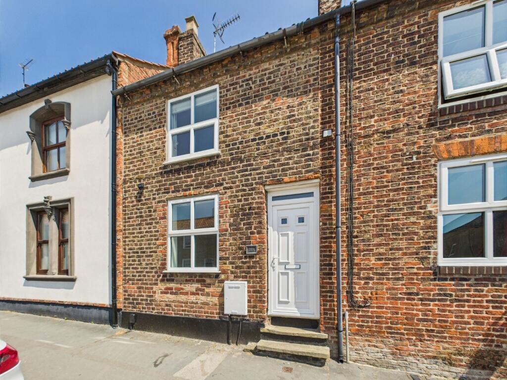 Main image of property: Middle Street, Nafferton, YO25 4JS