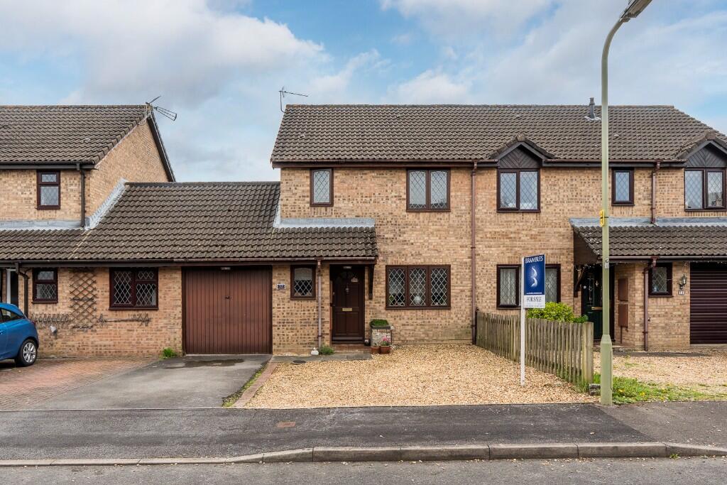 Main image of property: Malvern Gardens, Hedge End, SO30
