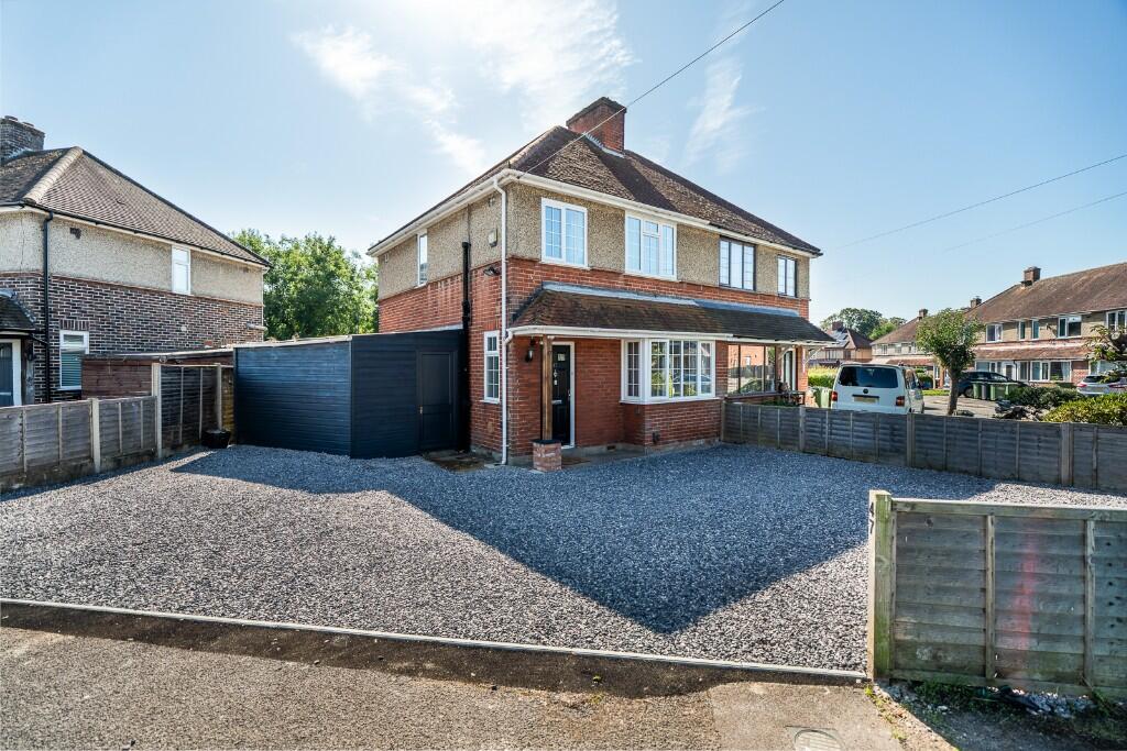 Main image of property: Cliffe Avenue, Hamble, SO31