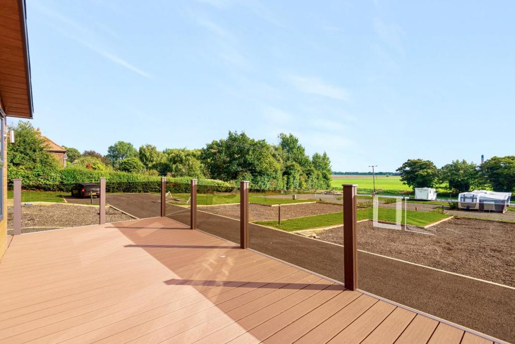 2 bedroom park home for sale in Cliffe Meadows Park, Turnham Lane