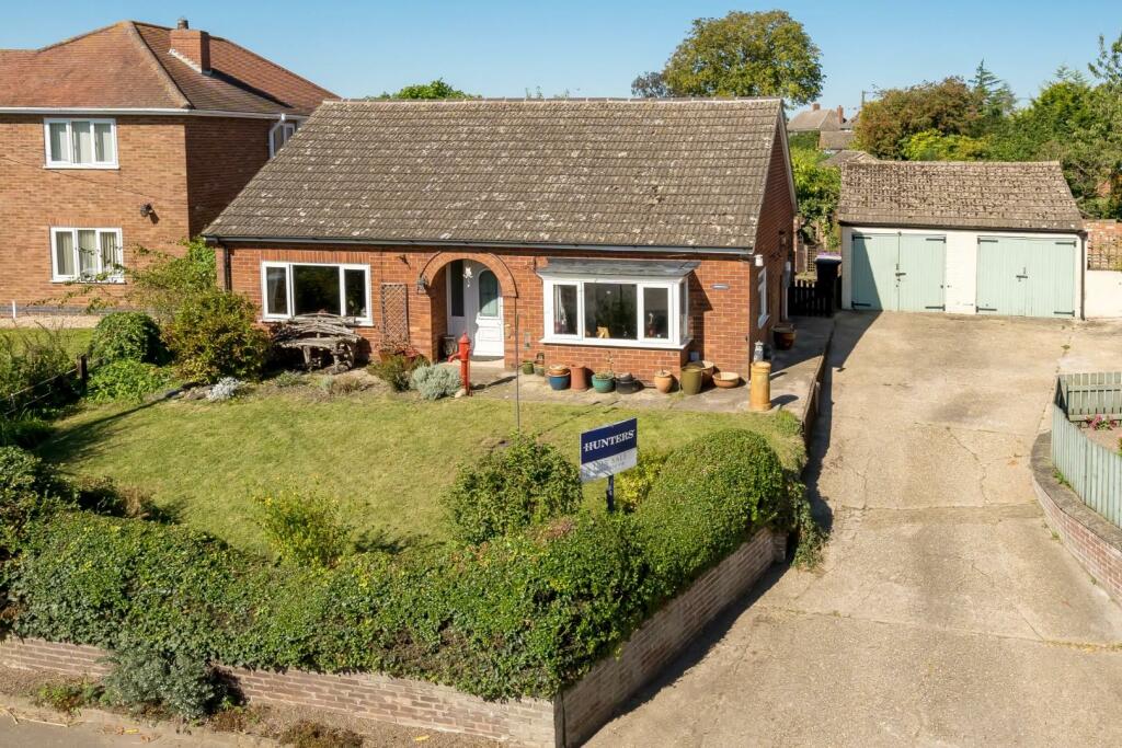 2 bedroom detached bungalow for sale in Main Street, West Ashby, Horncastle, LN9