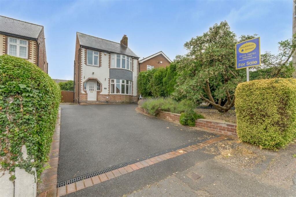 3 bedroom detached house for sale in Nottingham Road, Giltbrook