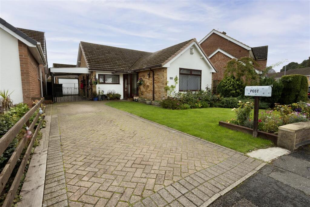 Main image of property: Park Crescent, Eastwood, Nottingham