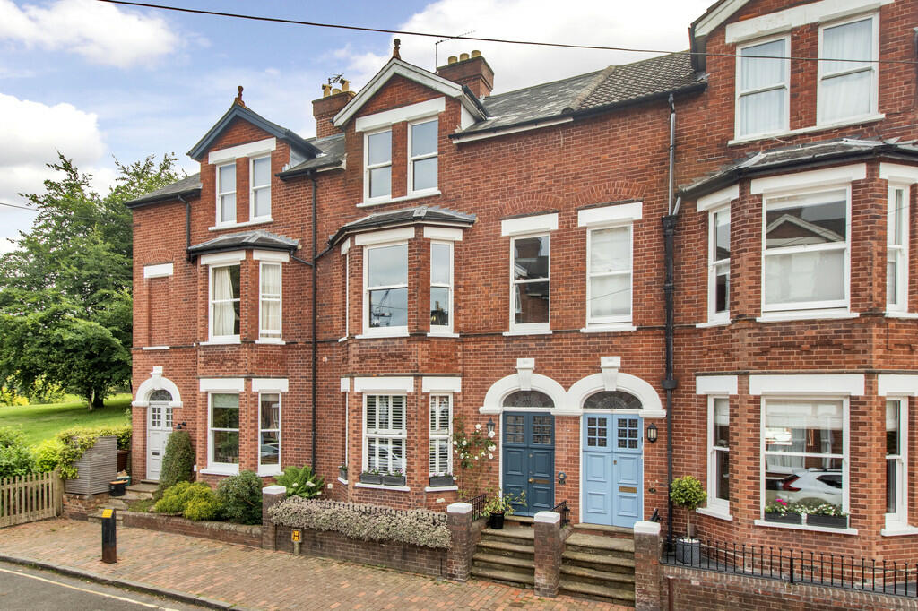 5 bedroom town house for sale in Mountfield Gardens, Tunbridge Wells, TN1
