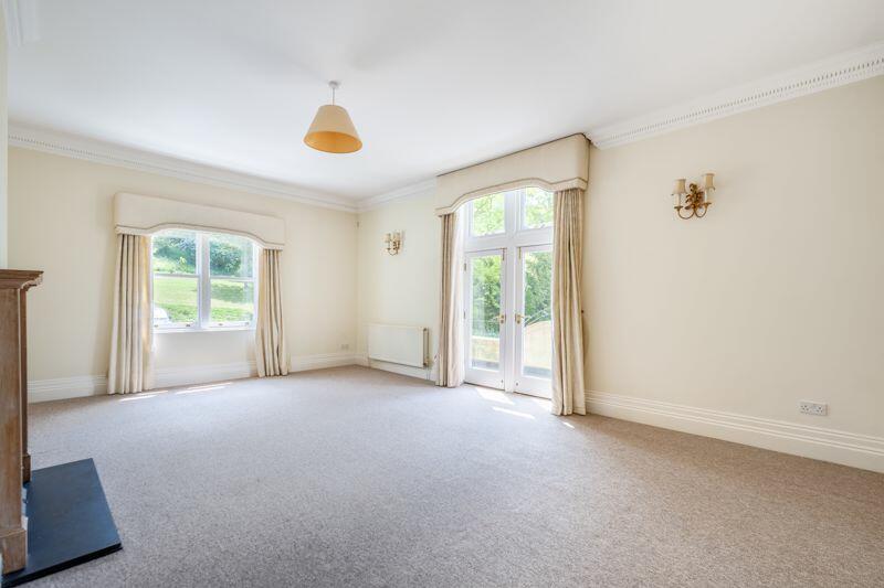 Additional property image - Trossachs Drive, Bath