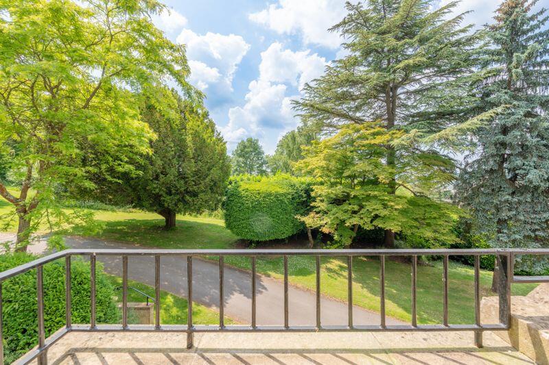 Additional property image - Trossachs Drive, Bath